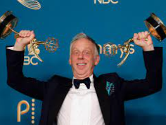 2022Emmys-MikeWhite2